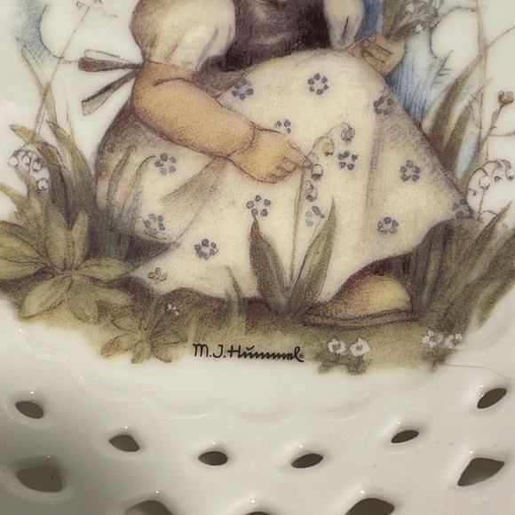 Vintage M.J. Hummel "Lilly of the Valley" Dish Small Reutter Porzellan Germany - Picture 3 of 6